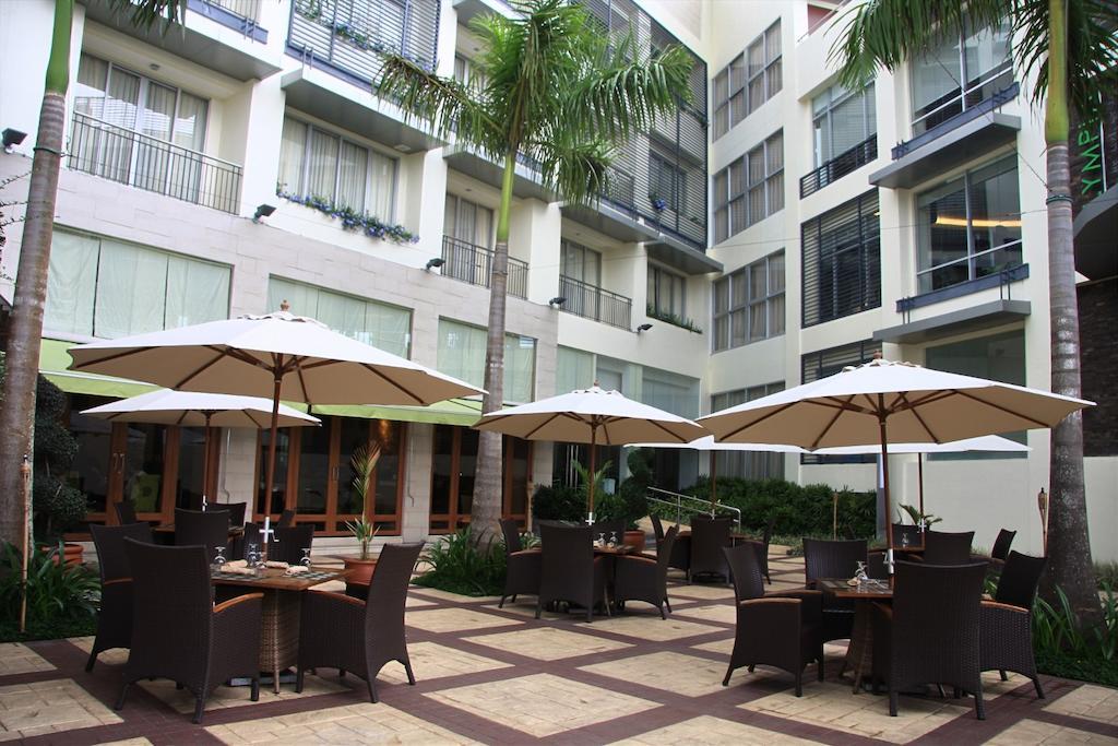 The Avenue Plaza Hotel Naga  Exterior photo